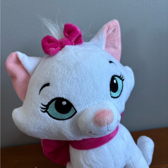 Disney’s Aristocats - Marie - White and Pink Cat Plush 🐱 - Picture 8 of 9